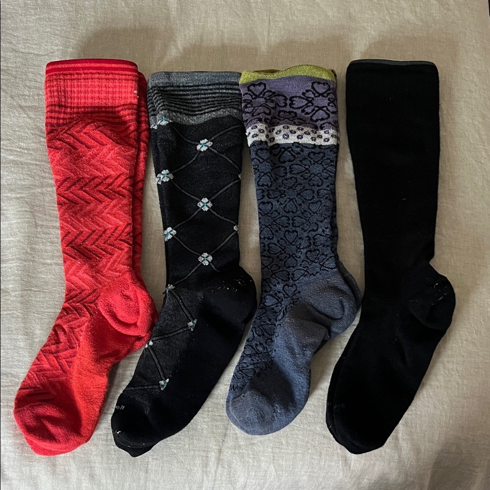 Sockwell compression socks women’s medium.